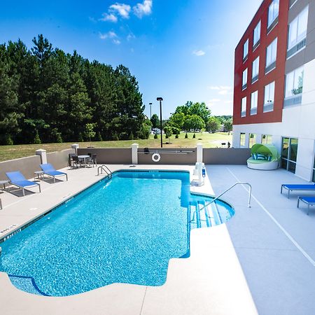 Holiday Inn Express & Suites Greenwood Mall By Ihg Bagian luar foto