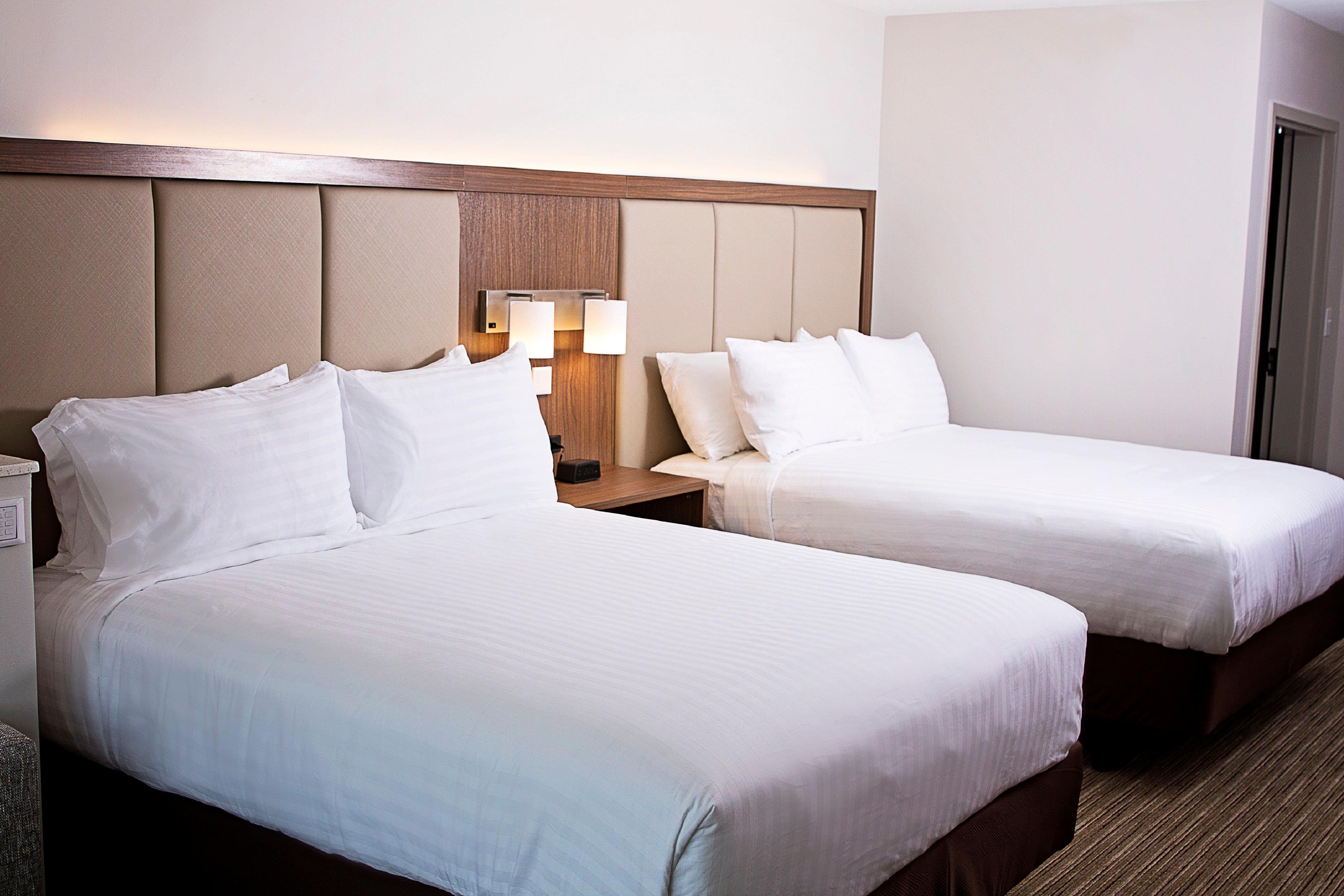 Holiday Inn Express & Suites Greenwood Mall By Ihg Bagian luar foto