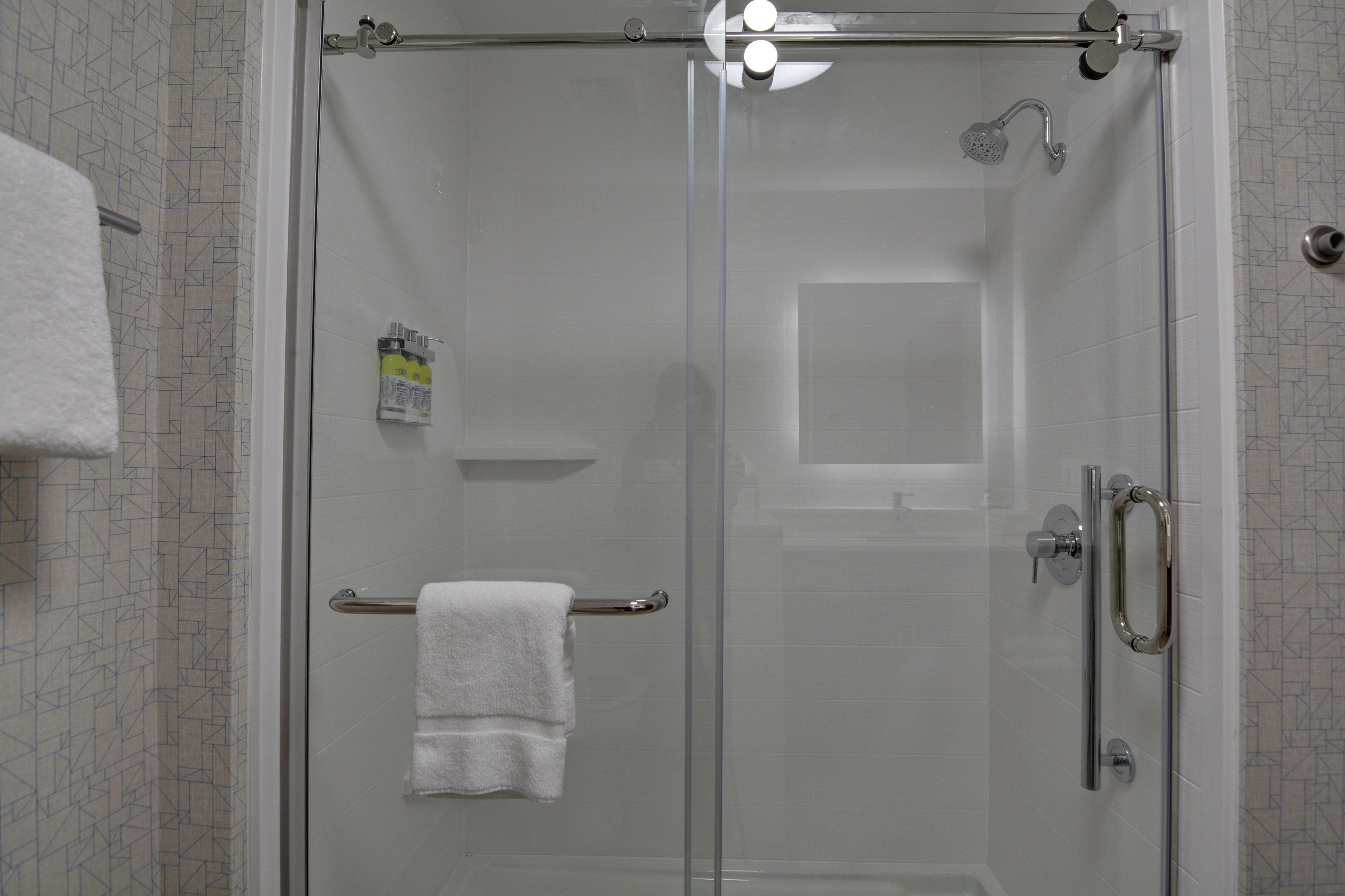 Holiday Inn Express & Suites Greenwood Mall By Ihg Bagian luar foto