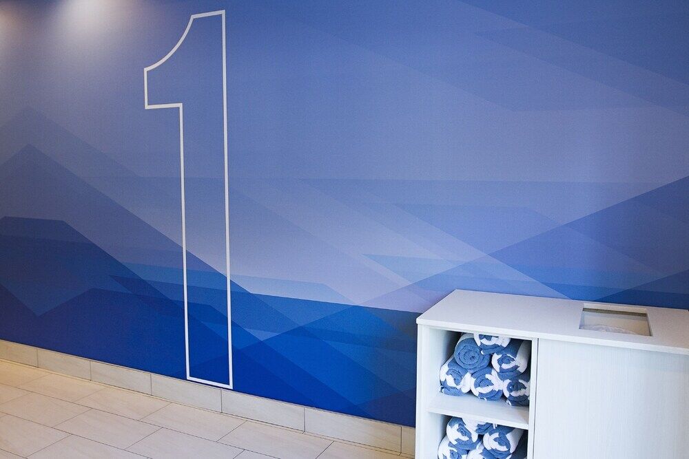 Holiday Inn Express & Suites Greenwood Mall By Ihg Bagian luar foto